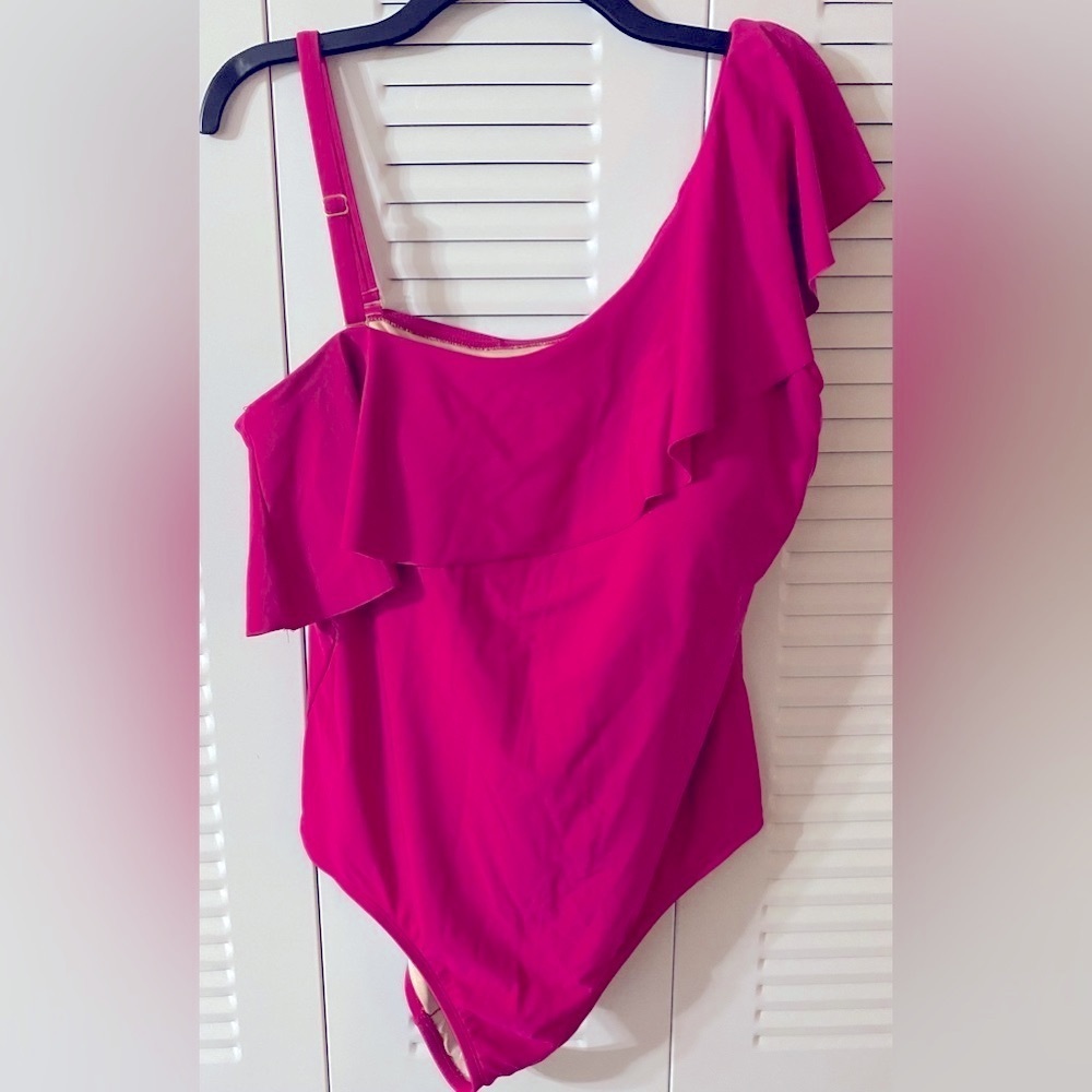 Kona Sol One Piece, Plus Sz 20, 20W, One Shoulder, Ruffles,vacation, Resortwear‌ - Picture 7 of 13